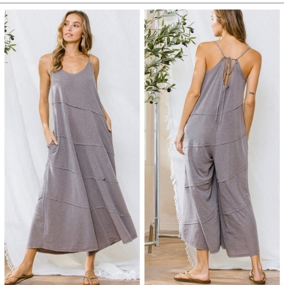 ERIN Boho Stunning loose fit wide leg fabulous jumpsuit - Picture 3 of 3